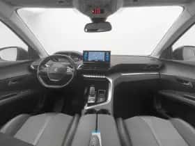 Peugeot 5008 (2022) thumbnail 3