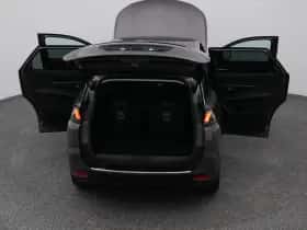Peugeot 5008 (2022) thumbnail 29