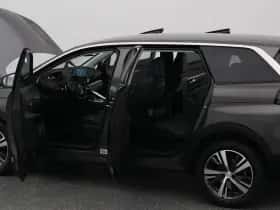 Peugeot 5008 (2022) thumbnail 33