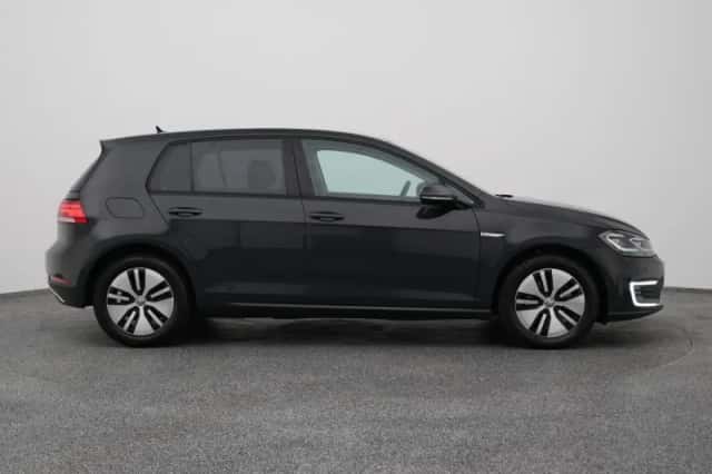 Volkswagen E-Golf (2020) thumbnail 15
