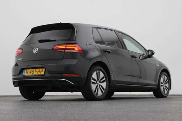 Volkswagen E-Golf (2020) thumbnail 17