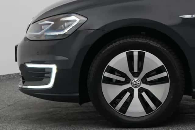 Volkswagen E-Golf (2020) thumbnail 22