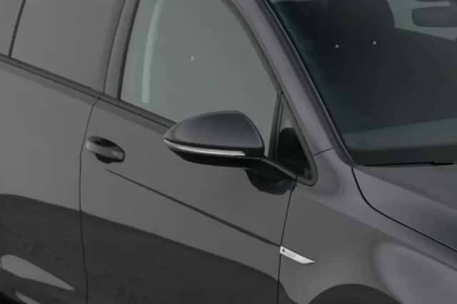 Volkswagen E-Golf (2020) thumbnail 24