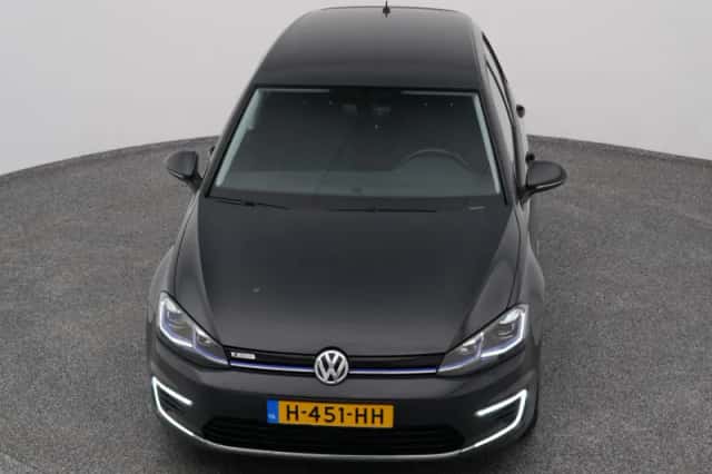 Volkswagen E-Golf (2020) thumbnail 27