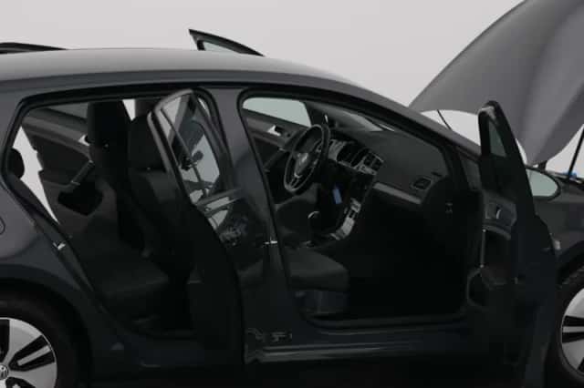 Volkswagen E-Golf (2020) thumbnail 35