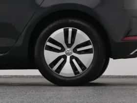 Volkswagen E-Golf (2020) thumbnail 41