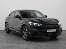 Ford Mustang (2024) thumbnail 2