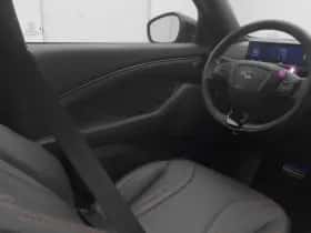 Ford Mustang (2024) thumbnail 12