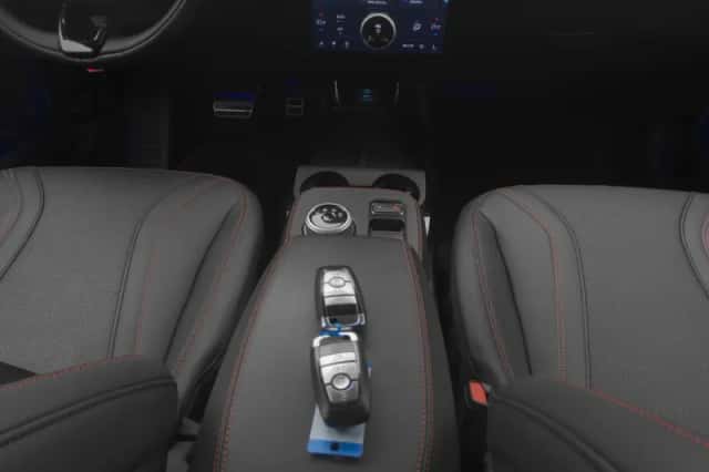 Ford Mustang (2024) thumbnail 13