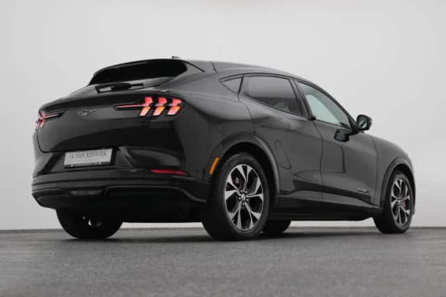 Ford Mustang (2024) thumbnail 17