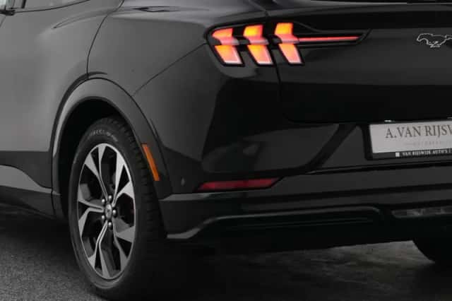 Ford Mustang (2024) thumbnail 19