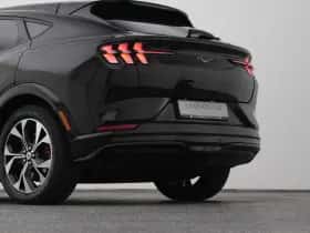 Ford Mustang (2024) thumbnail 23