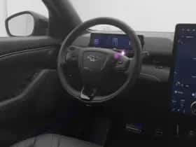 Ford Mustang (2024) thumbnail 8