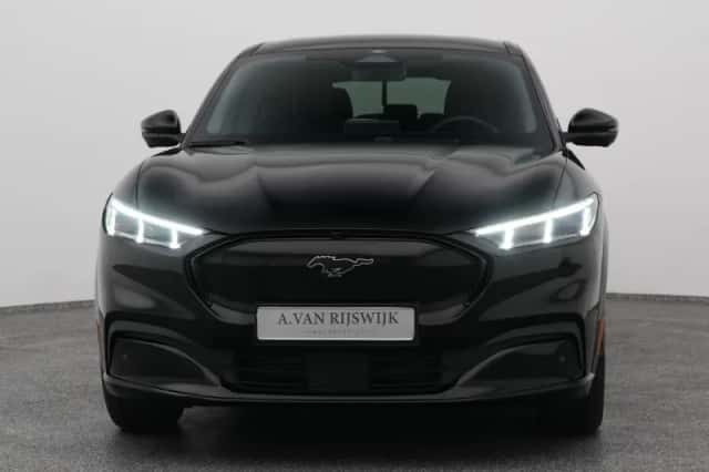 Ford Mustang (2024) thumbnail 10