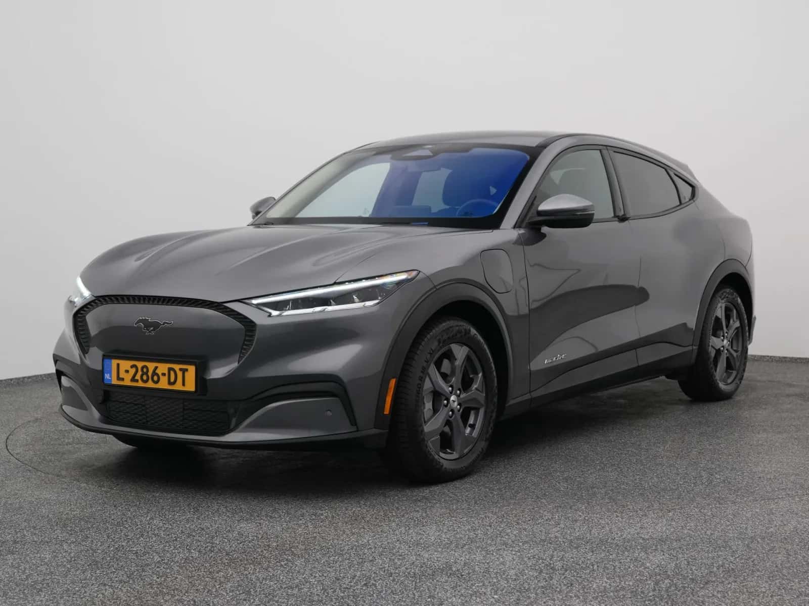 Ford Mustang (2021) — foto 1