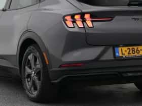 Ford Mustang (2021) thumbnail 19