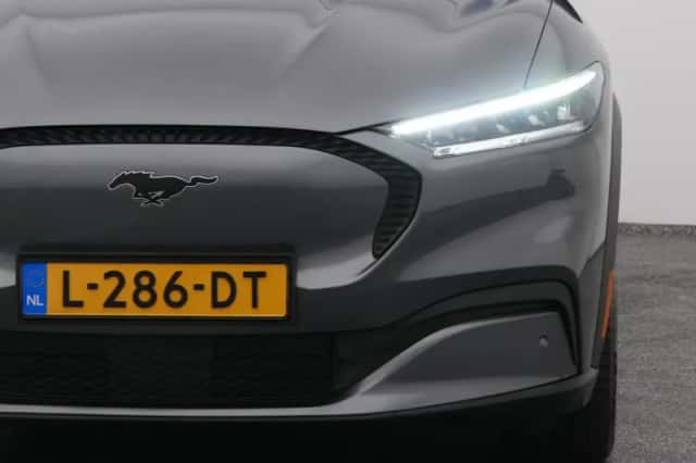 Ford Mustang (2021) thumbnail 20