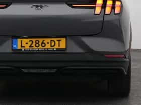 Ford Mustang (2021) thumbnail 21