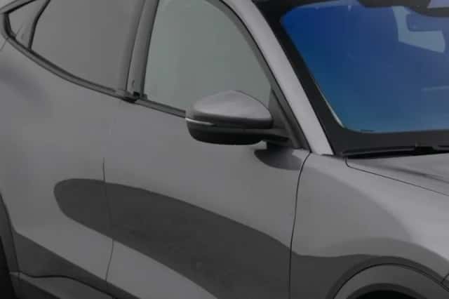 Ford Mustang (2021) thumbnail 24