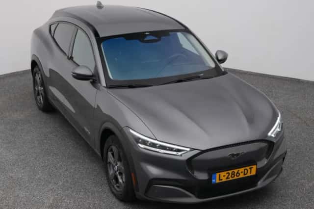 Ford Mustang (2021) thumbnail 25