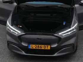Ford Mustang (2021) thumbnail 32