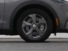 Ford Mustang (2021) thumbnail 43