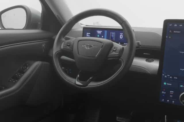 Ford Mustang (2021) thumbnail 8