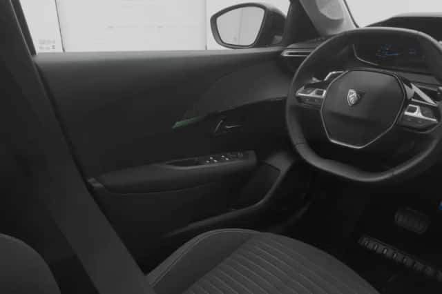 Peugeot 208 (2024) thumbnail 11