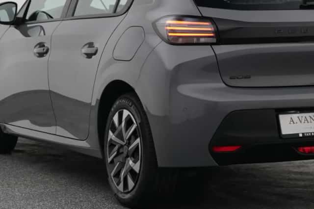 Peugeot 208 (2024) thumbnail 18