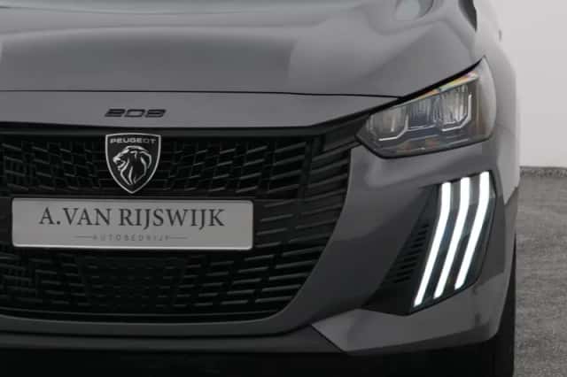 Peugeot 208 (2024) thumbnail 19