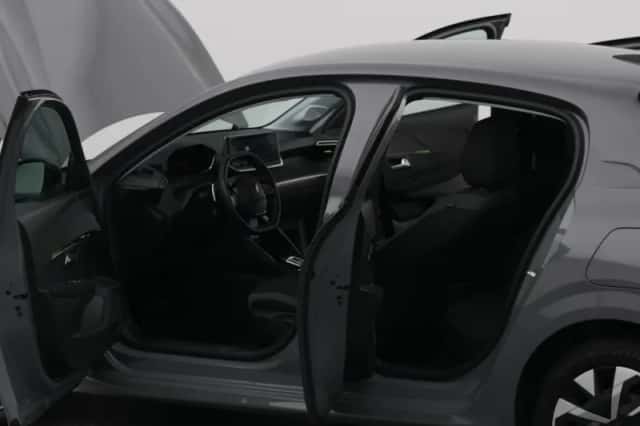 Peugeot 208 (2024) thumbnail 33