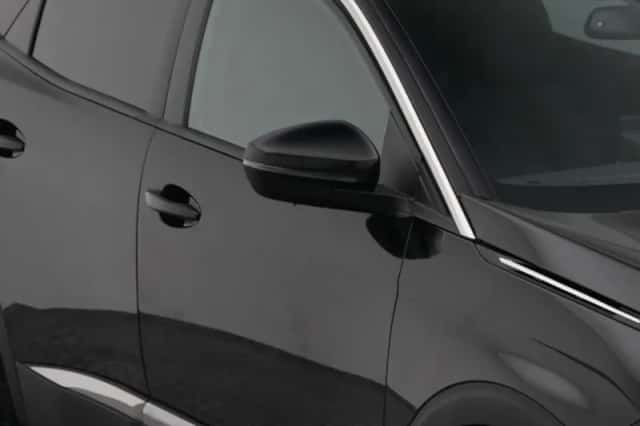 Peugeot 3008 (2022) thumbnail 23