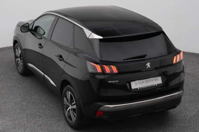 Peugeot 3008 (2022) thumbnail 25