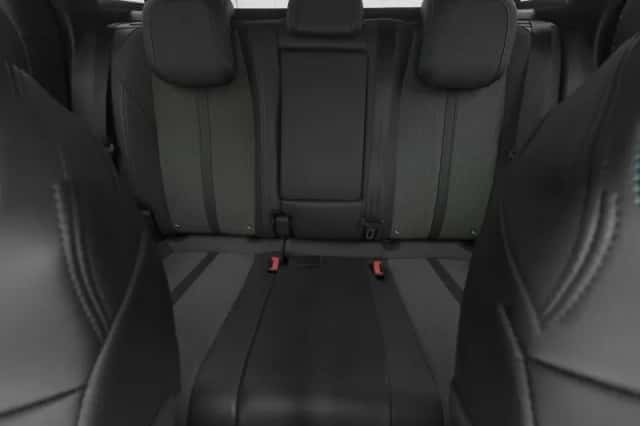 Peugeot 3008 (2022) thumbnail 4