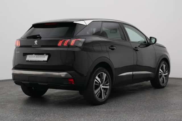 Peugeot 3008 (2022) thumbnail 6