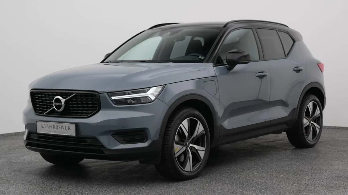 Volvo XC40 (2021) — foto 1
