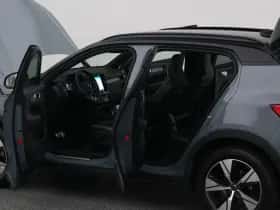 Volvo XC40 (2021) thumbnail 33