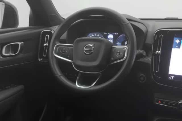 Volvo XC40 (2021) thumbnail 7