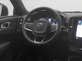 Volvo XC40 (2021) thumbnail 7