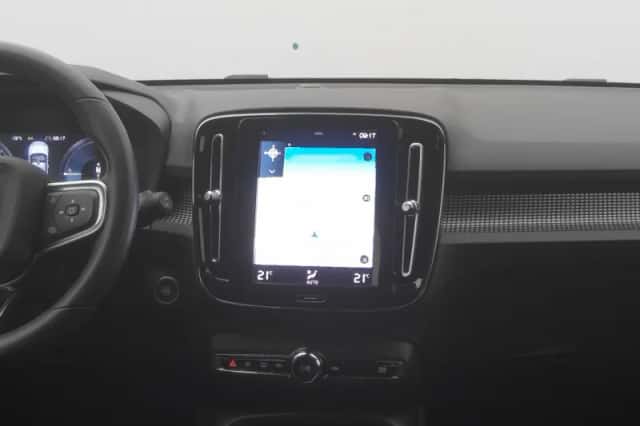 Volvo XC40 (2021) thumbnail 8