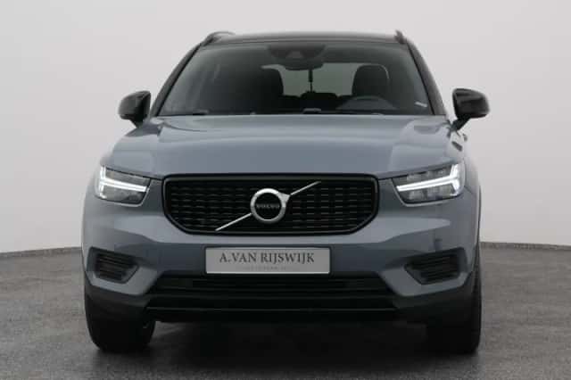 Volvo XC40 (2021) thumbnail 9