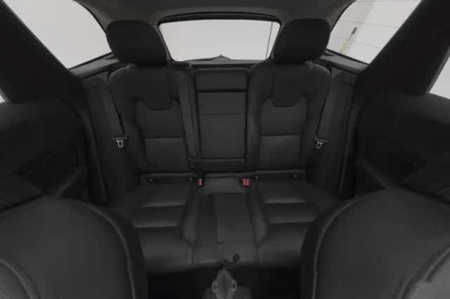 Volvo XC60 (2021) thumbnail 4