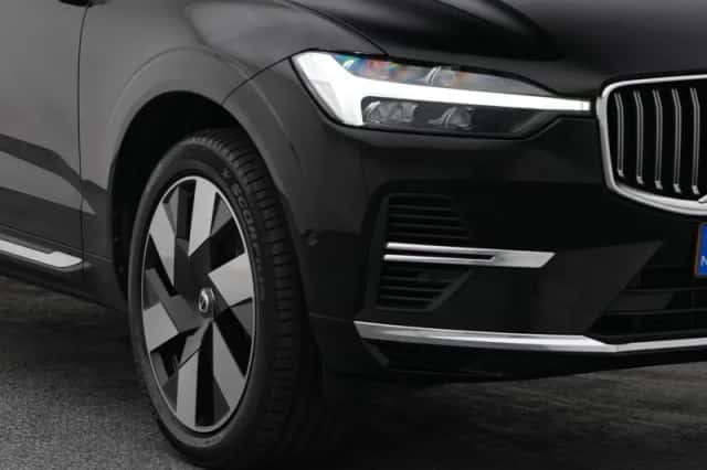 Volvo XC60 (2023) thumbnail 17
