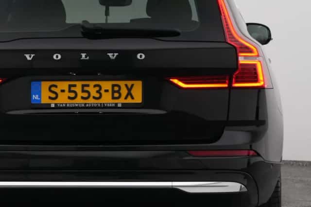 Volvo XC60 (2023) thumbnail 20