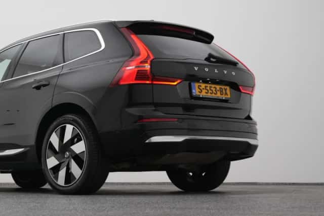 Volvo XC60 (2023) thumbnail 22