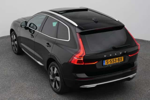 Volvo XC60 (2023) thumbnail 25