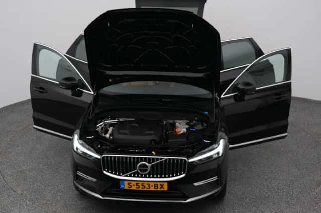 Volvo XC60 (2023) thumbnail 27