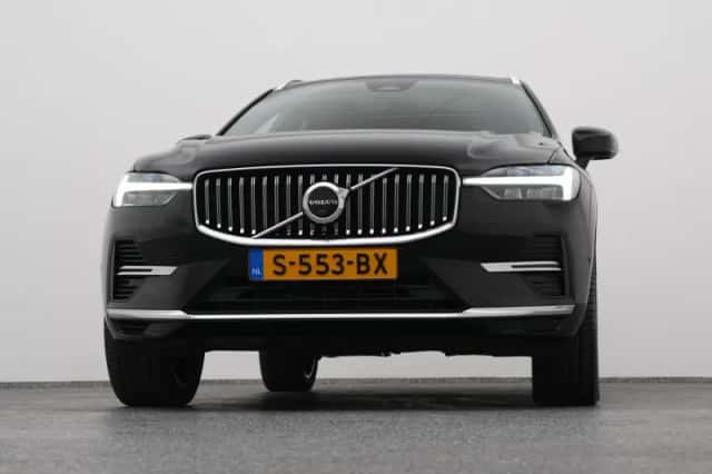 Volvo XC60 (2023) thumbnail 35
