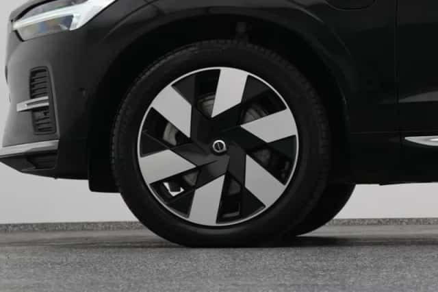 Volvo XC60 (2023) thumbnail 39