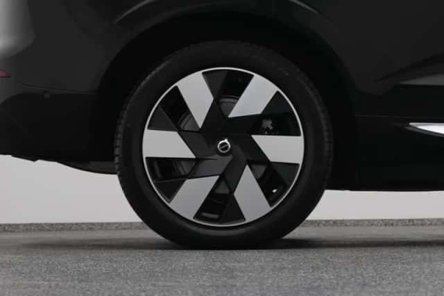 Volvo XC60 (2023) thumbnail 41